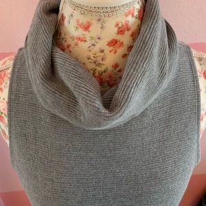 Banana Republic Grey Sleeveless Turtle Neck Dress